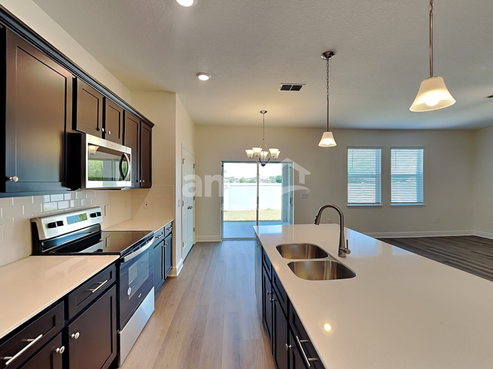Building Photo - 954 Heavenly Dr
