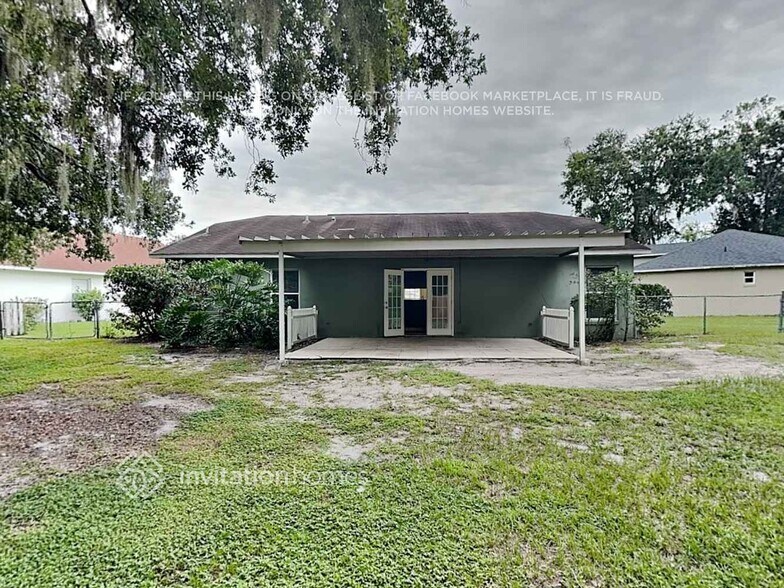 Building Photo - 5555 Starling Loop
