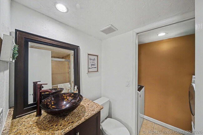 Building Photo - 149 Lake Arbor Dr