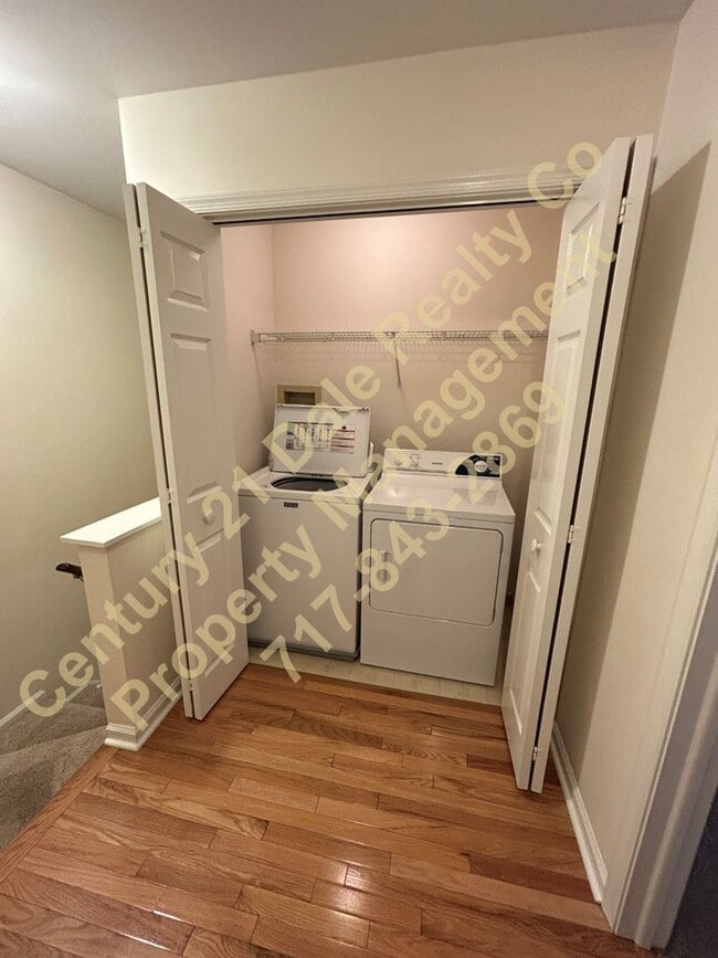 Building Photo - Beautiful 2 Bedroom Condo in West York Schools with a Large 2 Car Garage