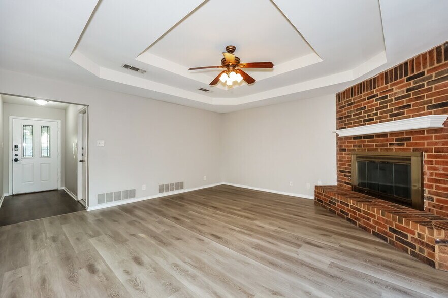 Building Photo - 1404 Copper Ridge St