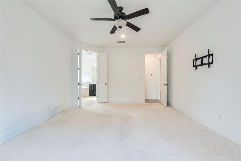 Building Photo - 1155 Arrowhead Ranch Blvd