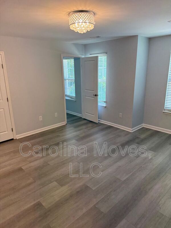 Building Photo - 479 Woodbark Ct