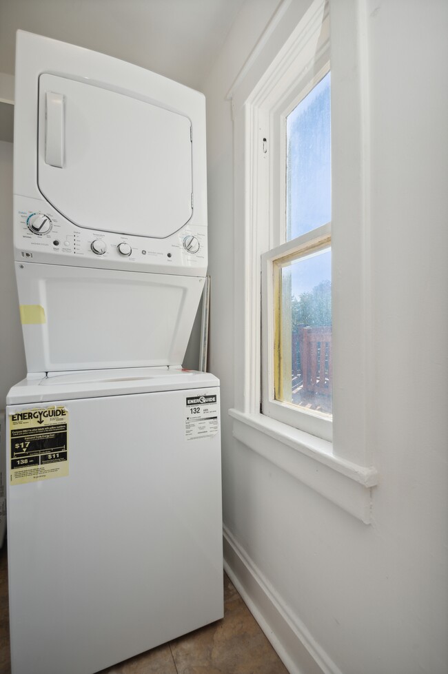 Laundry -In unit - 1802 Hovland Ct