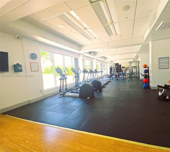 Building Photo - 2851 NE 183rd St