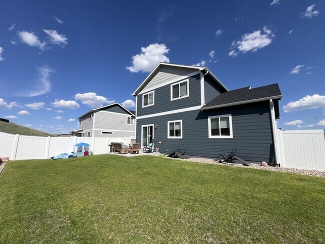 Building Photo - 1716 Kade Ct