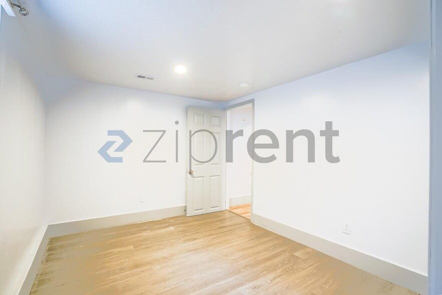 Building Photo - Unit Basement