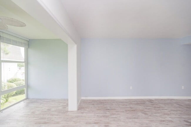 Building Photo - Vero Beach Rental