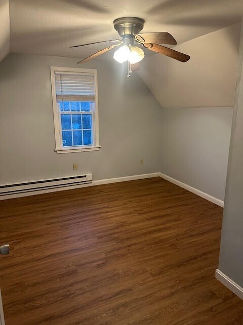 Building Photo - 633 Plantation St