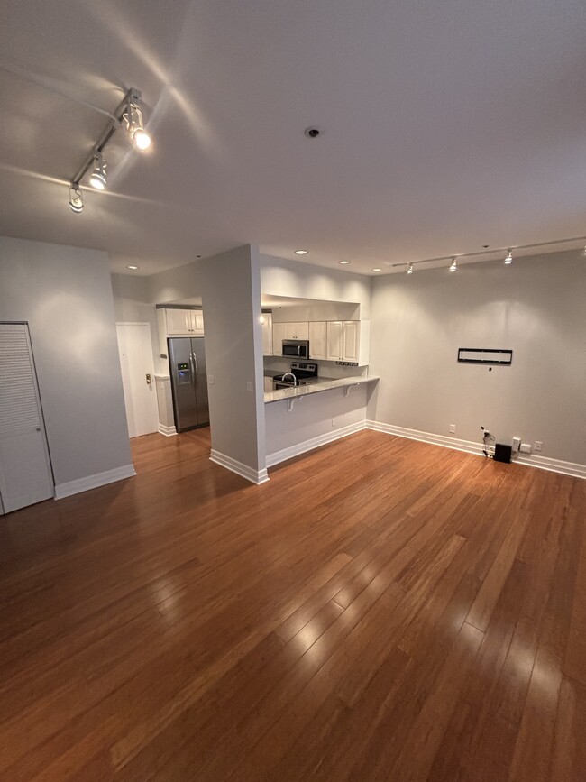 Living/Kitchen - 234 N Broadway