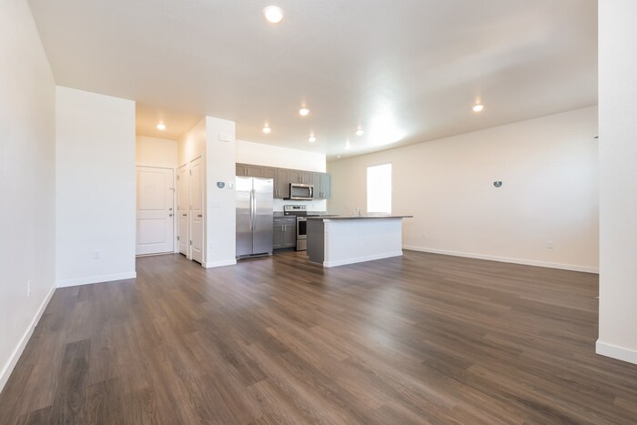 Building Photo - 13485 Oneida Ln