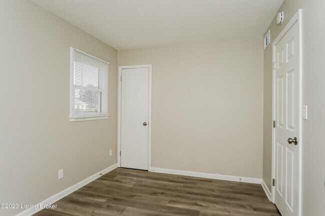 Building Photo - 14020 Darwin Blvd