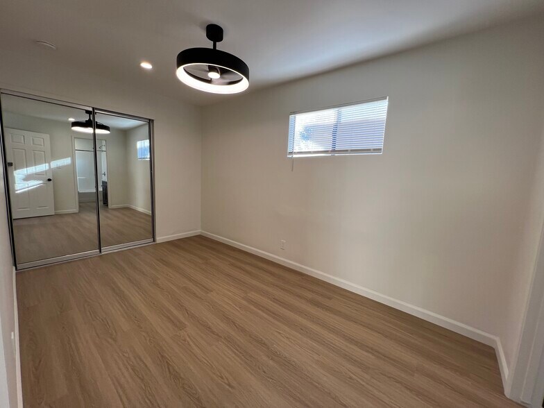 Master Bedroom - 8932 Krueger St