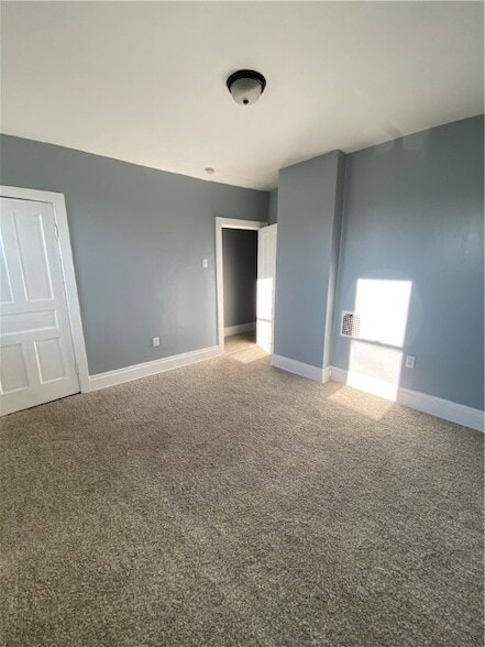 Building Photo - 908 North Ave