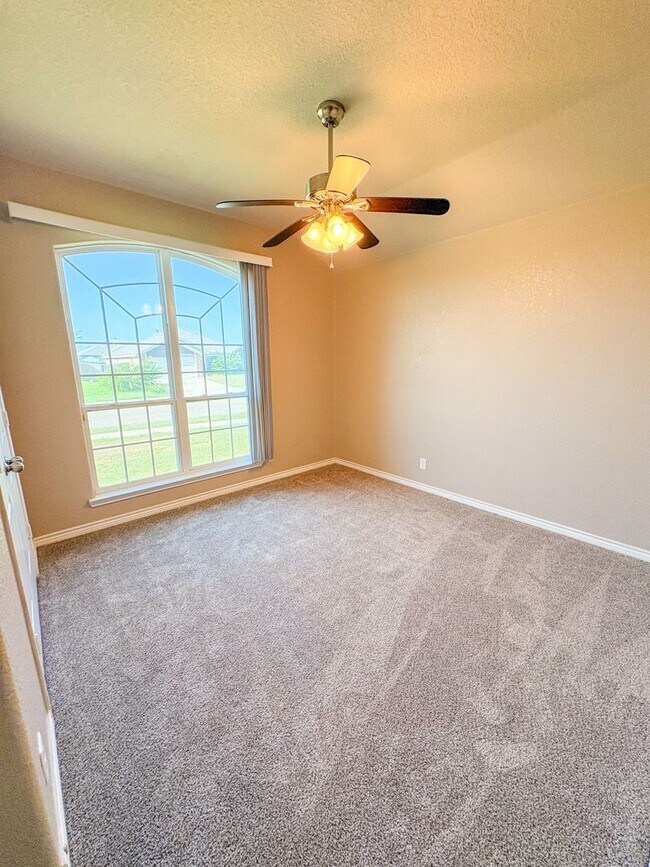 Building Photo - 2907 Montague County Dr