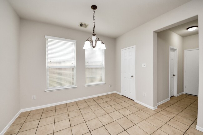 Building Photo - 24523 Red Bluff Tr