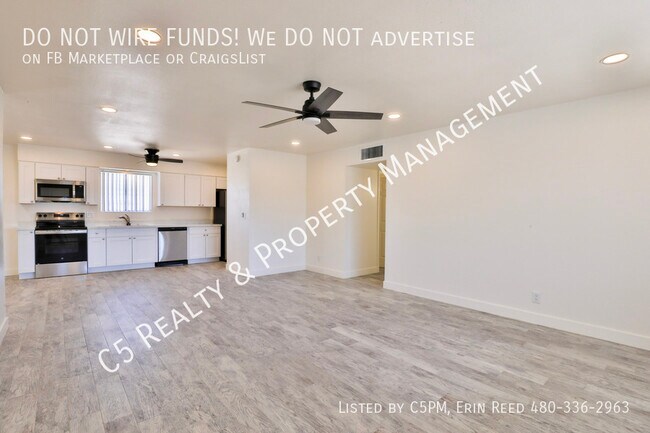 Building Photo - 13447 N 31st Dr