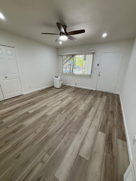 Building Photo - 820 S Rosemead Blvd