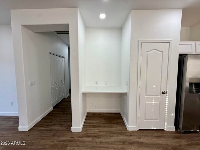 Building Photo - 15238 W Custer Ln