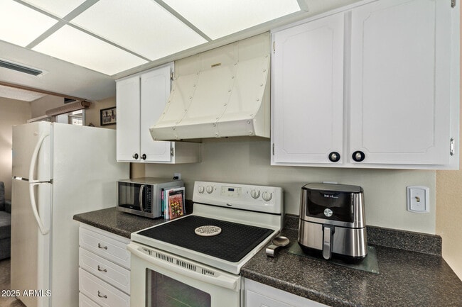 Building Photo - 19446 N Star Ridge Dr