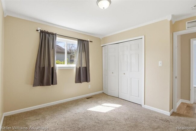 Building Photo - 7435 Lathers St