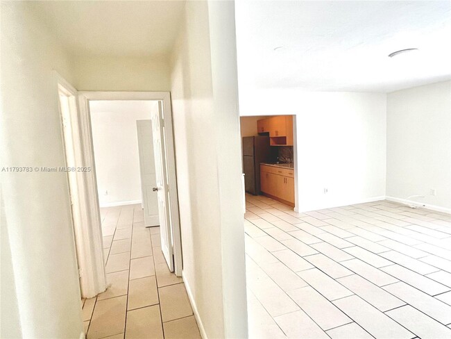 Building Photo - 4308 SW 130th Ct