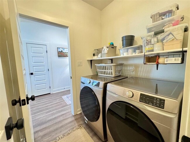 Building Photo - 853 Cypress Ln
