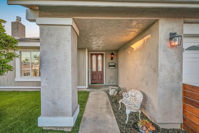 Building Photo - 8666 Capricorn Way