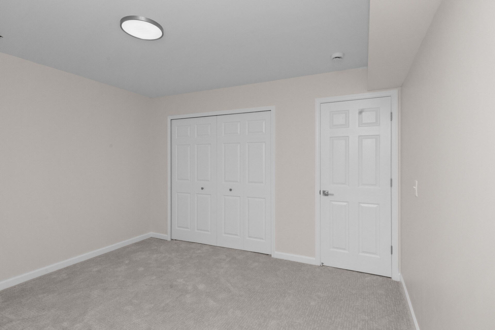 Building Photo - 1511 Fall Creek Ln