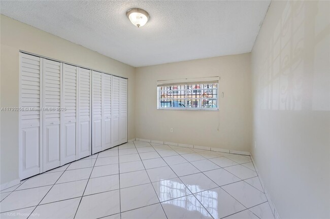 Building Photo - 7724 W 29th Ln