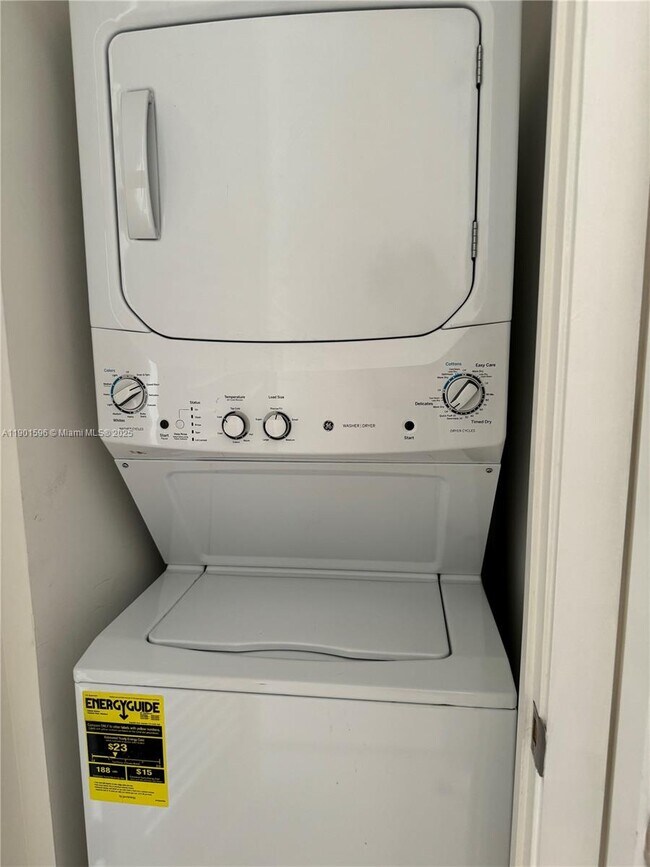 Building Photo - 301 Altara Ave