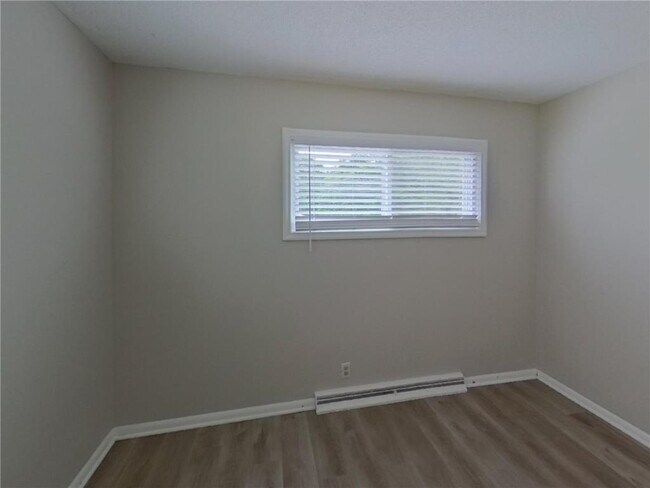 Building Photo - 3607 Robinwood Terrace