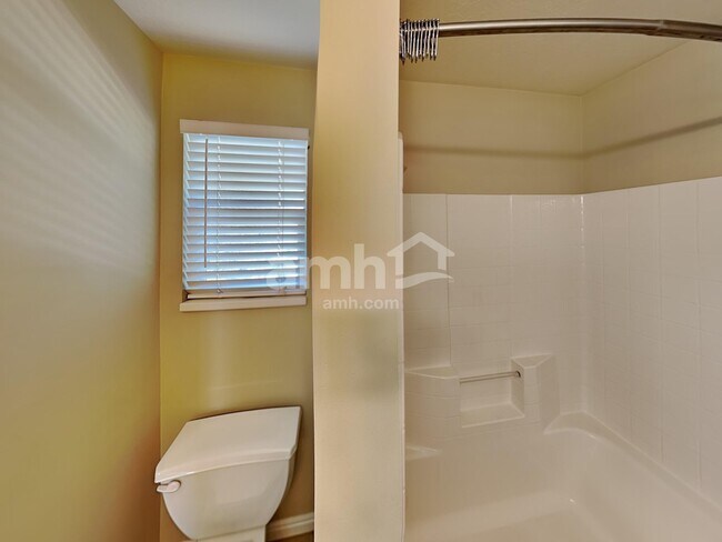 Building Photo - 1495 N 2325 W