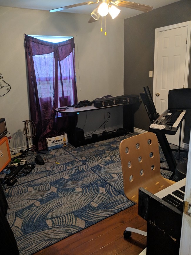 Building Photo - 2331 D'Abadie St