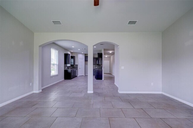 Building Photo - 126 Screech Owl Dr