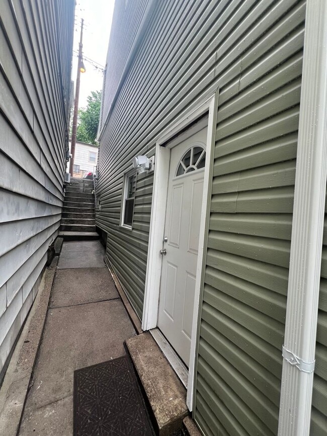Building Photo - 2677 S 18th St