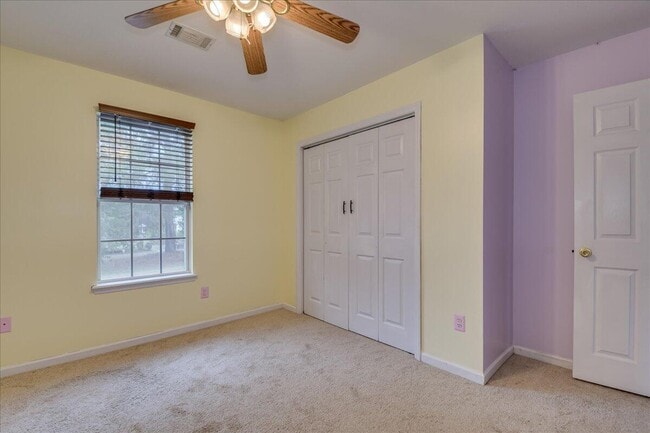 Building Photo - 1327 Apache Tr