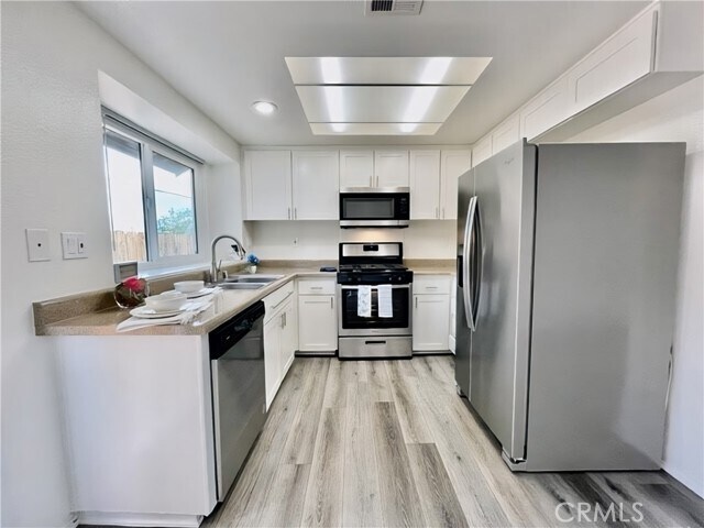 Building Photo - 79400 Ave 42