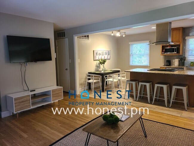 Building Photo - 1222 Rama Rd