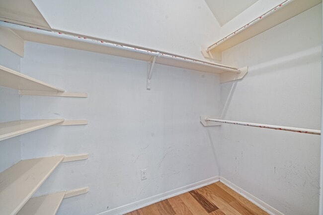 Building Photo - 23223 Hazel Field Ct