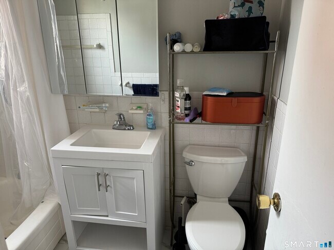 Building Photo - 99 Prospect St