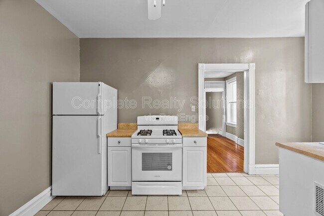 Building Photo - 4109 Hartford St