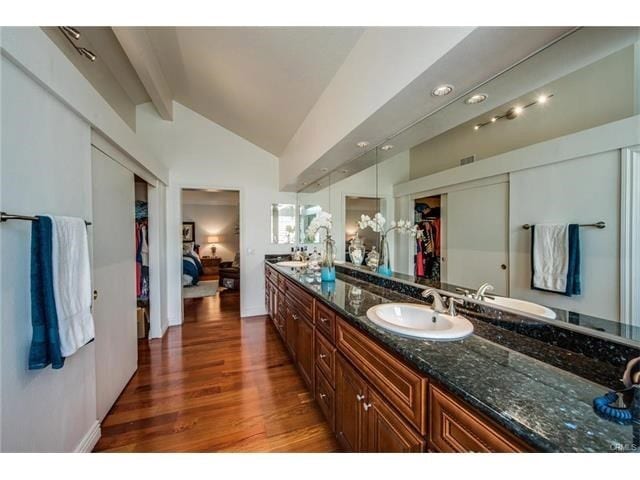 Building Photo - 11 Davis