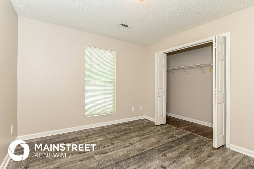Building Photo - 107 Live Oak Dr