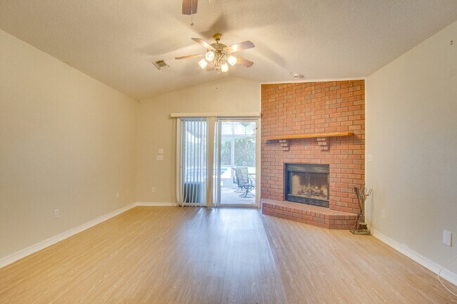 Building Photo - Northeast Pensacola Pool Home with Screened Porch and Fenced Yard