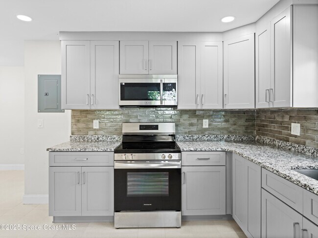 Building Photo - 101 Deland Ave