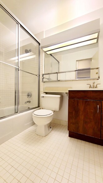 Building Photo - 1011 Arlington Blvd