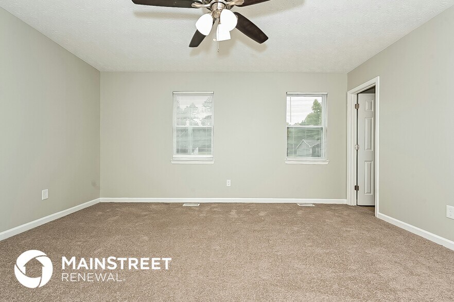 Building Photo - 3042 Medina Dr