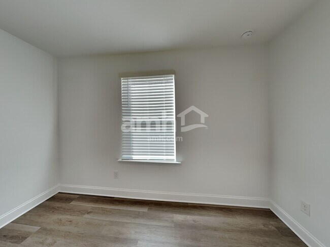 Building Photo - 3521 Jefferson Cor Ln