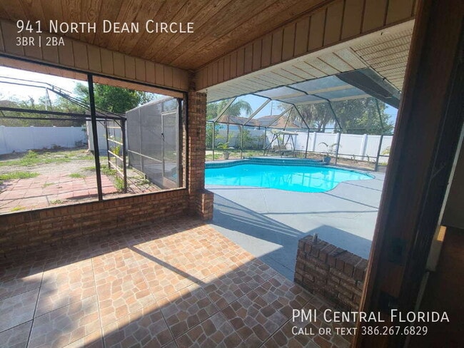 Building Photo - 941 N Dean Cir